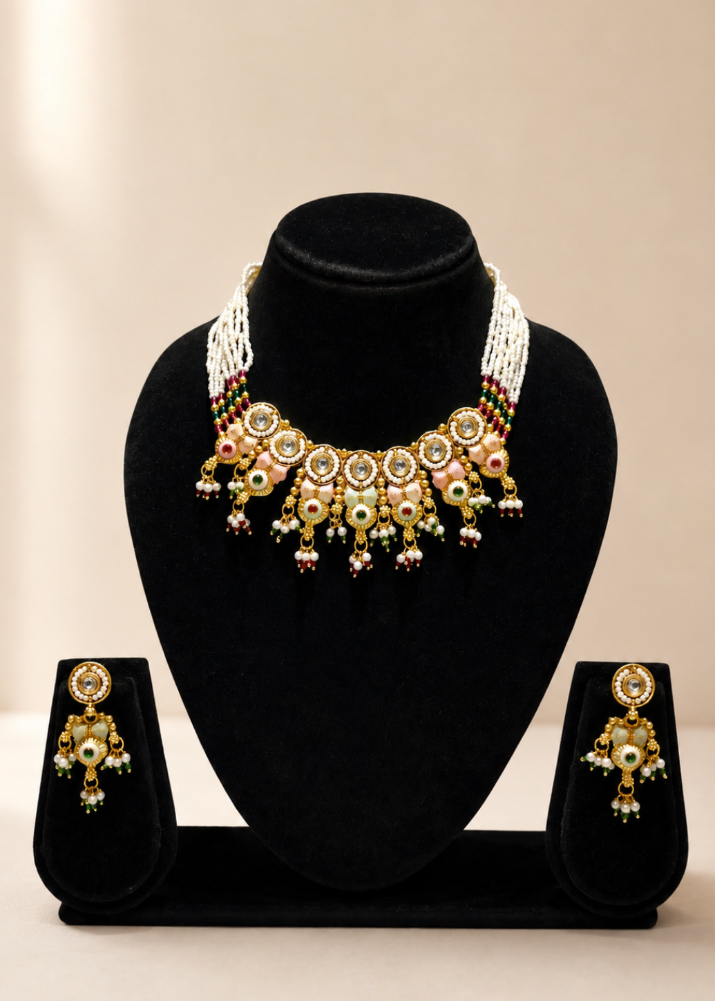 Elegant Necklaces (Copy)333 (Copy) (Copy) (Copy)