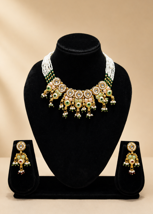 Elegant Necklaces (Copy)333 (Copy)