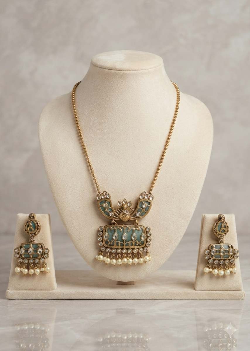 Stunning Antique Gold-Tone Necklace & Earring Set (Aqua Blue)