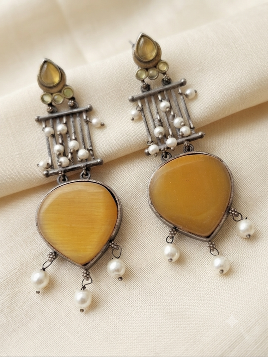 Pearl Vintage Drop Earrings (Amber Yellow)