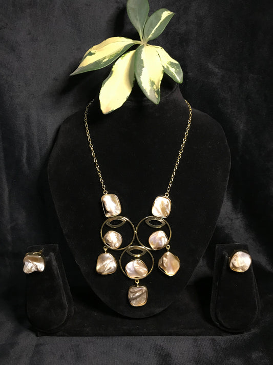 3 Rings Mother of Pearls Handcrafted Jewellery Set